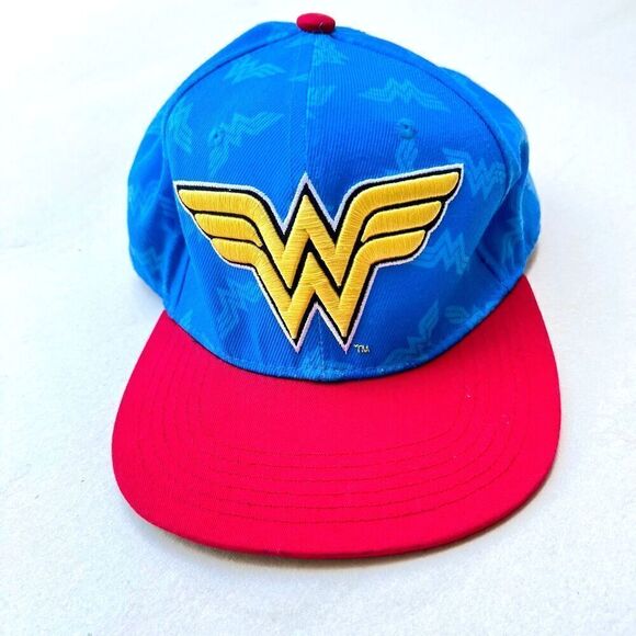 DC Accessories - Wonder woman comic DC baseball hat blue red adjustable snapback character.